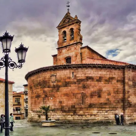 Apartman Espacioso Frente Al Corte Ingles Con Plaza De Garaje Gratis - Vu75