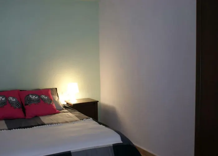 Apartmán Espacioso Frente Al Corte Ingles Con Plaza De Garaje Gratis - Vu75 *