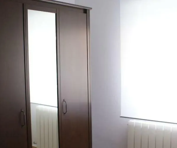 Espacioso Frente Al Corte Ingles Con Plaza De Garaje Gratis - Vu75 *